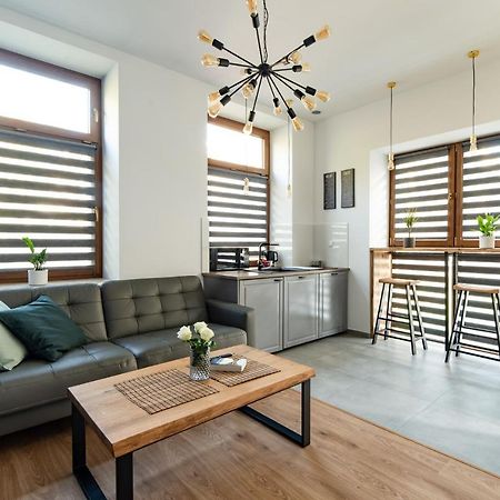 Neo Unique & Bright Apartments, Free Parking, 15Min Old Town & Kazimierz - By Homelike Cracovia Esterno foto
