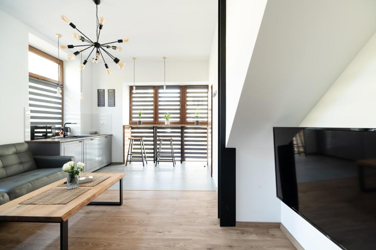 Neo Unique & Bright Apartments, Free Parking, 15Min Old Town & Kazimierz - By Homelike Cracovia Esterno foto
