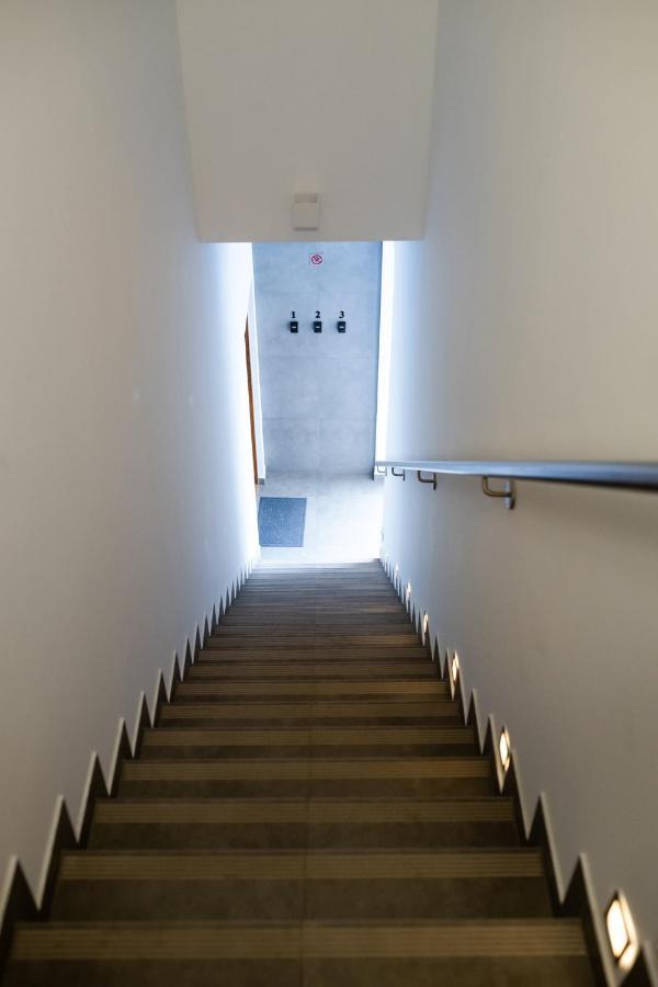Neo Unique & Bright Apartments, Free Parking, 15Min Old Town & Kazimierz - By Homelike Cracovia Esterno foto