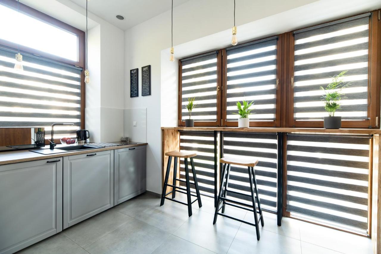 Neo Unique & Bright Apartments, Free Parking, 15Min Old Town & Kazimierz - By Homelike Cracovia Esterno foto