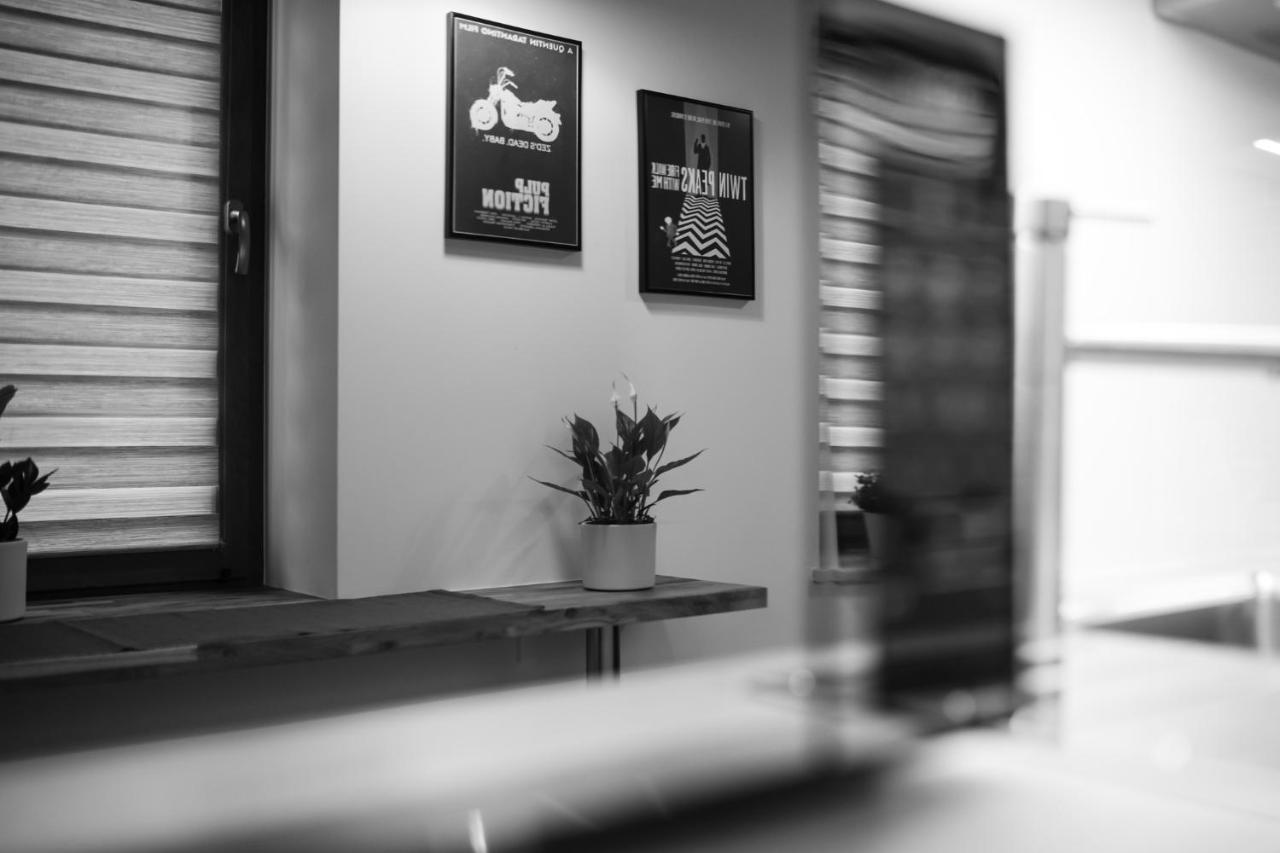 Neo Unique & Bright Apartments, Free Parking, 15Min Old Town & Kazimierz - By Homelike Cracovia Esterno foto